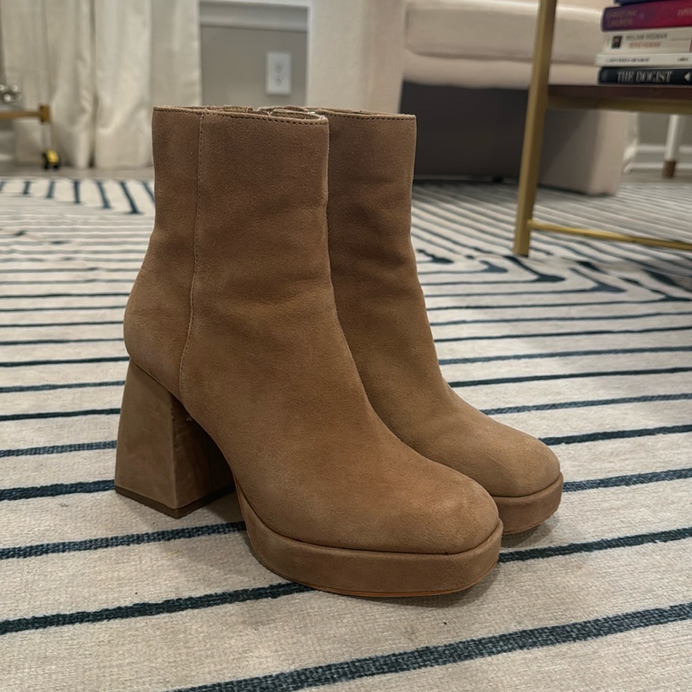 Dolce Vita Booties